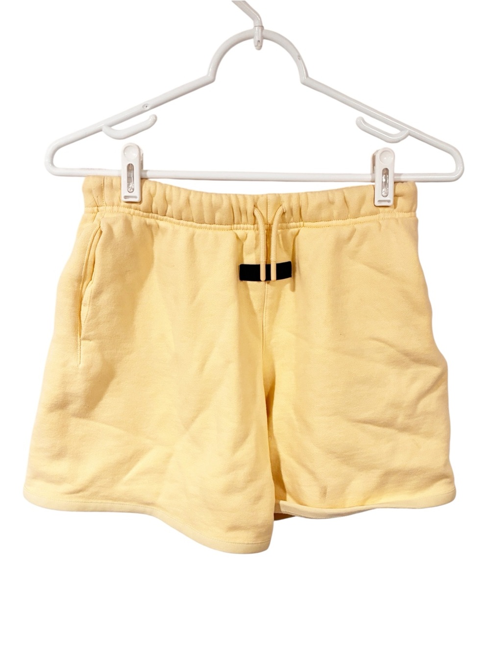 Fear of God Essentials Kids Sweatshorts Garden Yellow Size 12